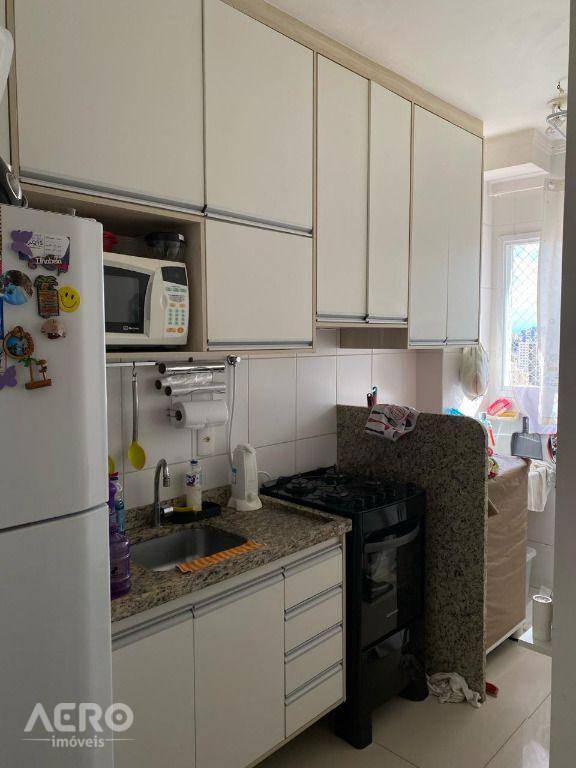 Apartamento à venda com 2 quartos, 52m² - Foto 6