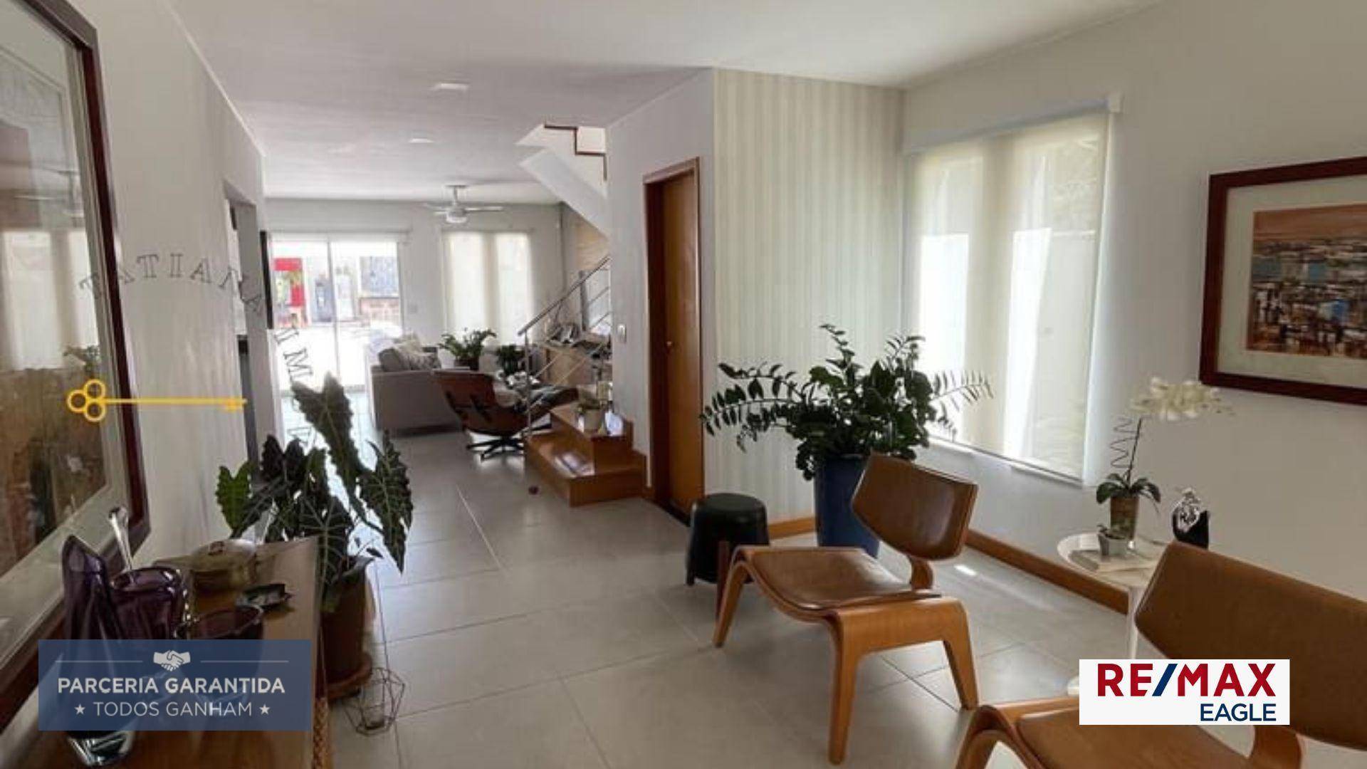 Casa à venda com 4 quartos, 320m² - Foto 28