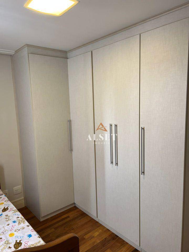 Apartamento à venda com 3 quartos, 124m² - Foto 13