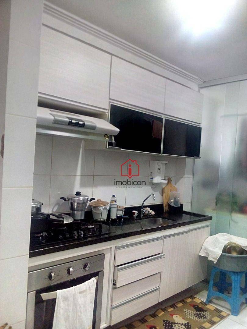 Apartamento à venda com 3 quartos, 70m² - Foto 3