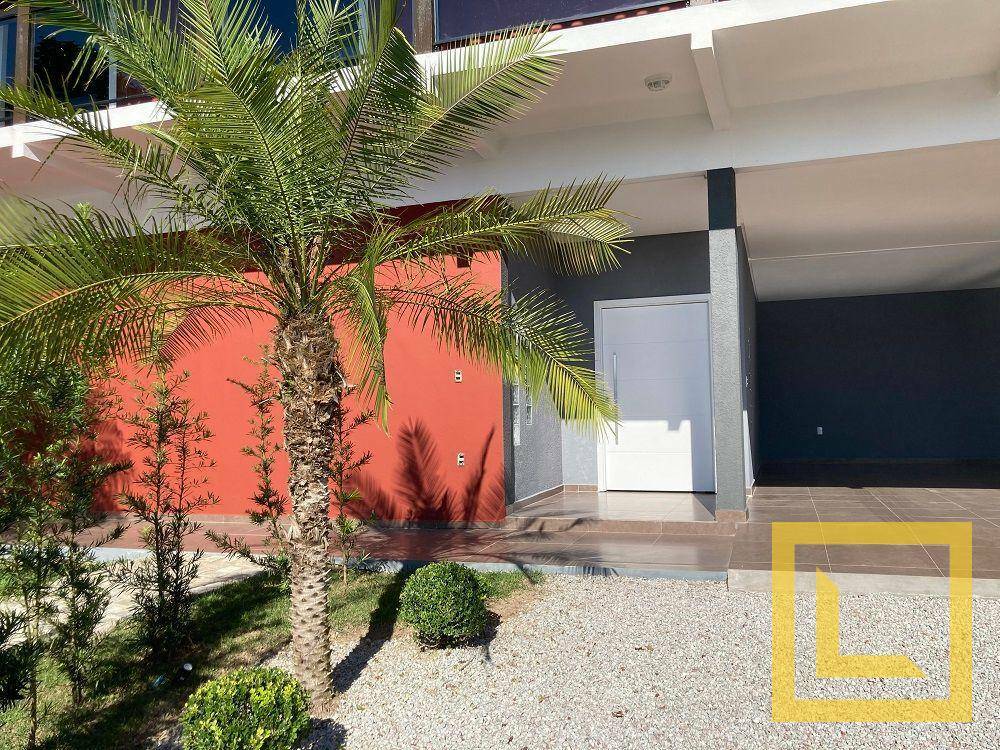 Casa à venda com 3 quartos, 364m² - Foto 4