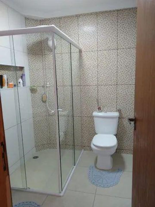 Casa à venda com 2 quartos, 70m² - Foto 4