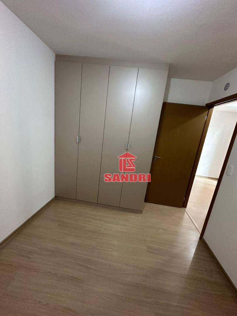 Apartamento para alugar com 2 quartos, 50m² - Foto 13