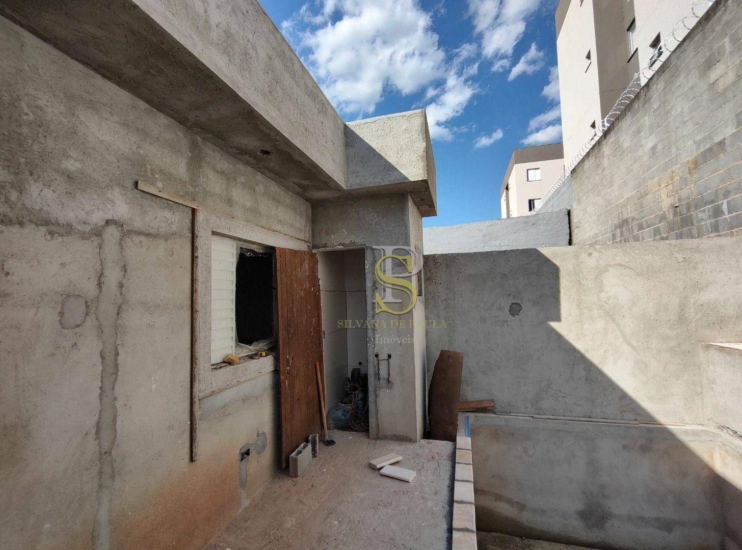 Casa à venda com 3 quartos, 100m² - Foto 17