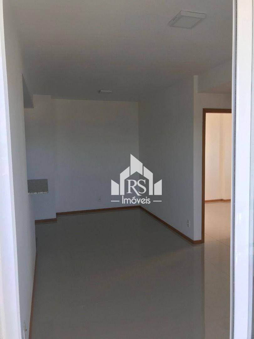 Apartamento à venda com 2 quartos, 60m² - Foto 4