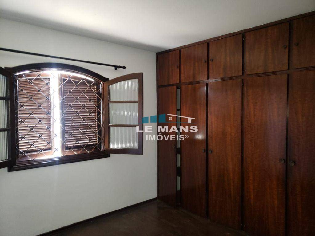 Casa à venda com 3 quartos, 211m² - Foto 22