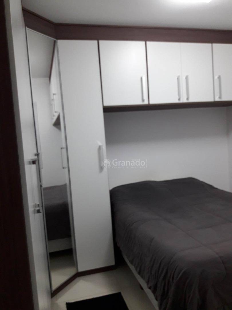 Apartamento à venda com 3 quartos, 82m² - Foto 12