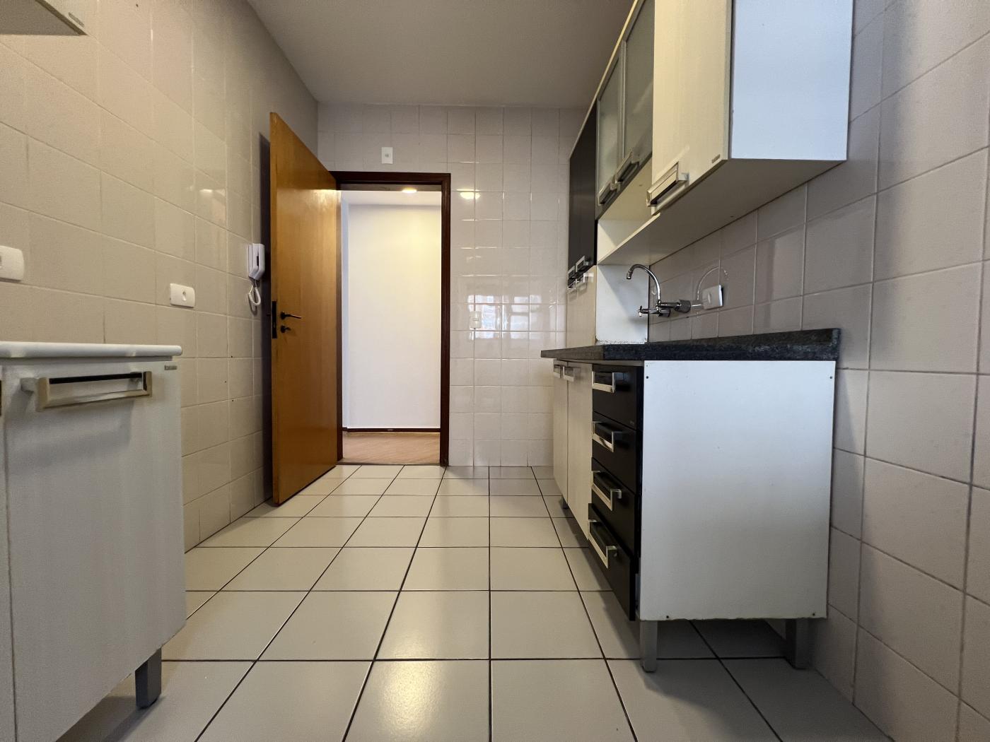 Apartamento para alugar com 2 quartos, 91m² - Foto 19