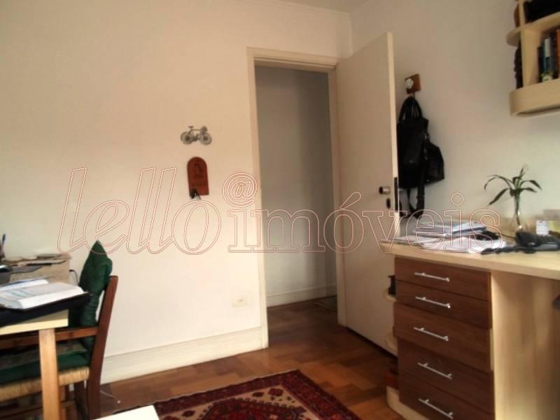 Apartamento para alugar com 2 quartos, 120m² - Foto 24