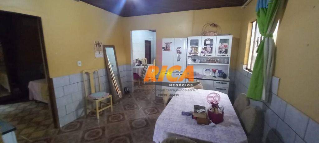 Casa à venda com 3 quartos, 180M2 - Foto 6