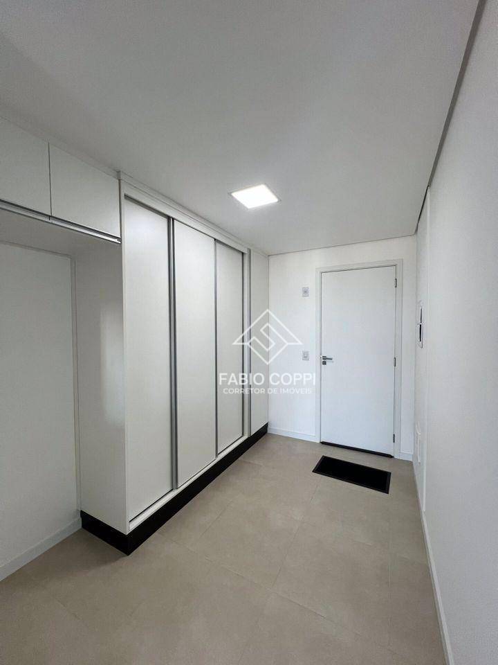 Apartamento à venda com 3 quartos, 119m² - Foto 13