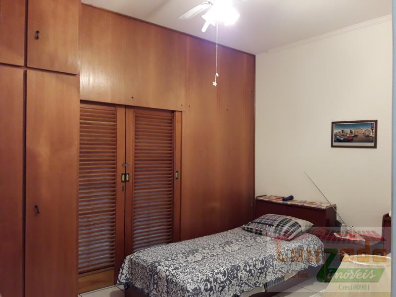 Casa à venda com 2 quartos, 300m² - Foto 21