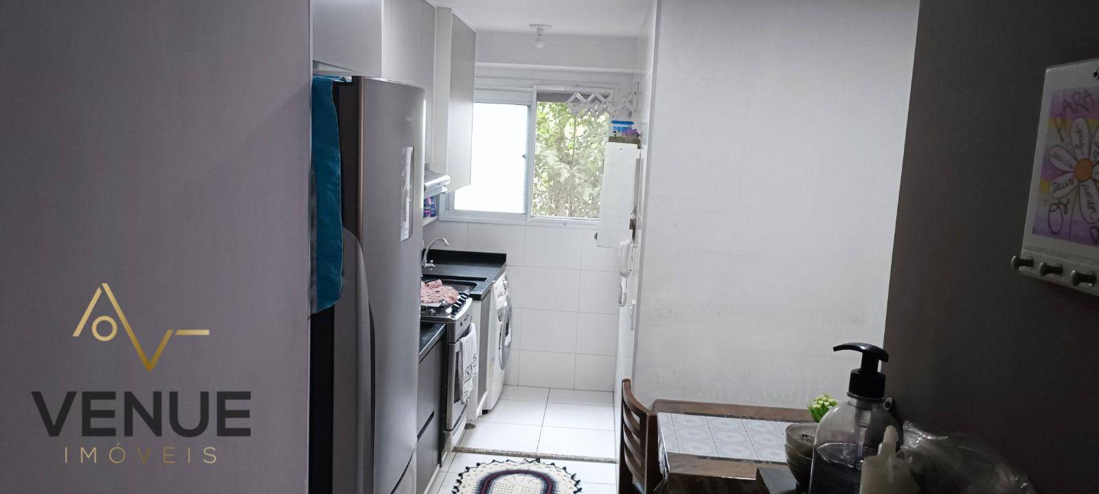 Apartamento à venda com 2 quartos, 40m² - Foto 17