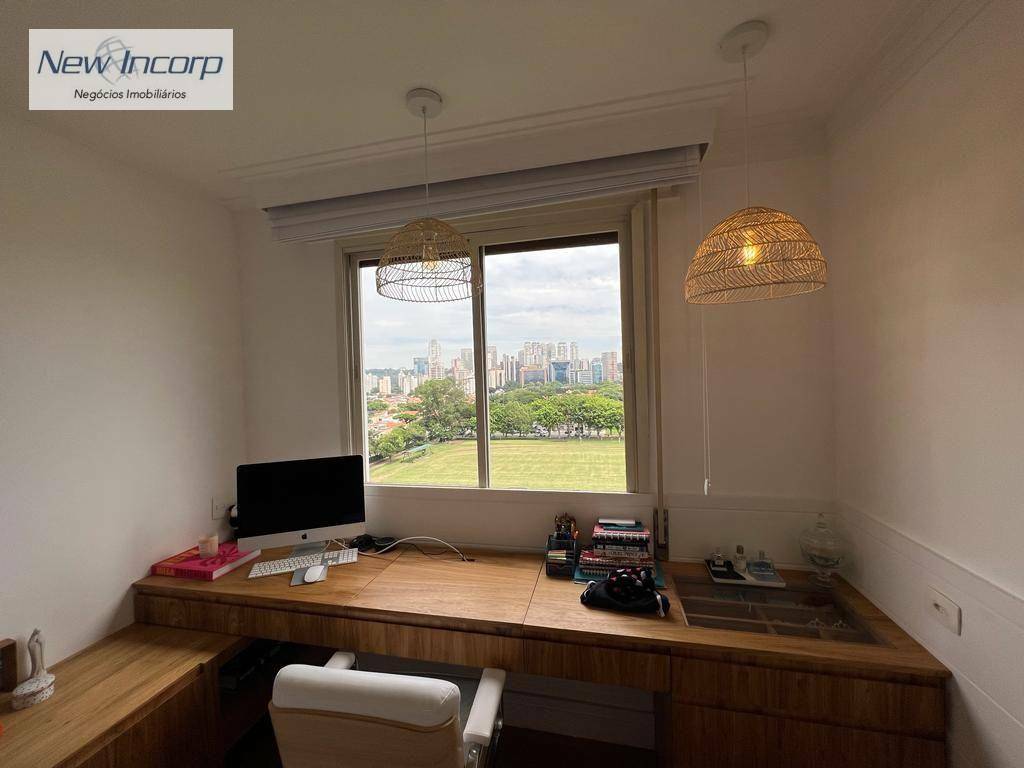 Apartamento para alugar com 3 quartos, 222m² - Foto 21