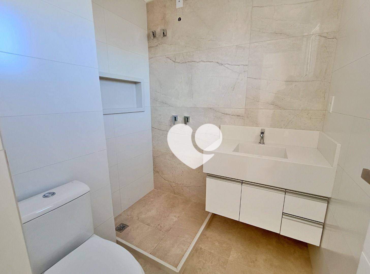 Apartamento à venda com 3 quartos, 190m² - Foto 15