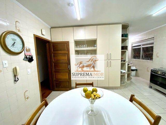 Apartamento à venda com 3 quartos, 230m² - Foto 3