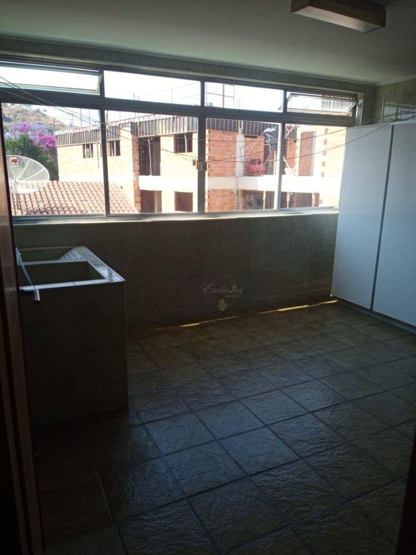 Apartamento à venda com 4 quartos, 237m² - Foto 13