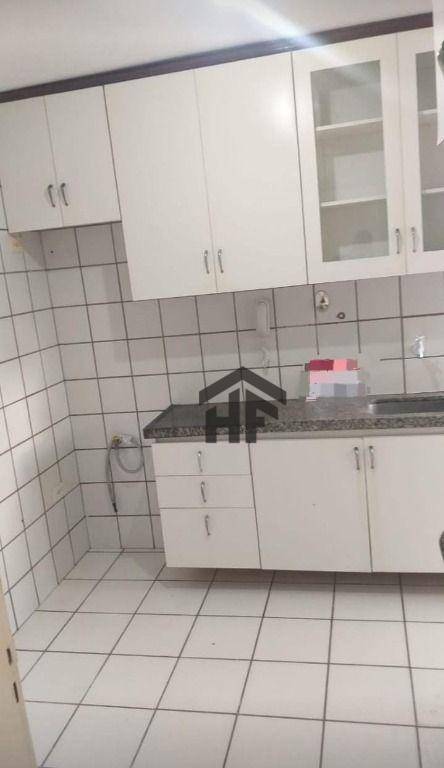 Apartamento à venda com 3 quartos, 90m² - Foto 13