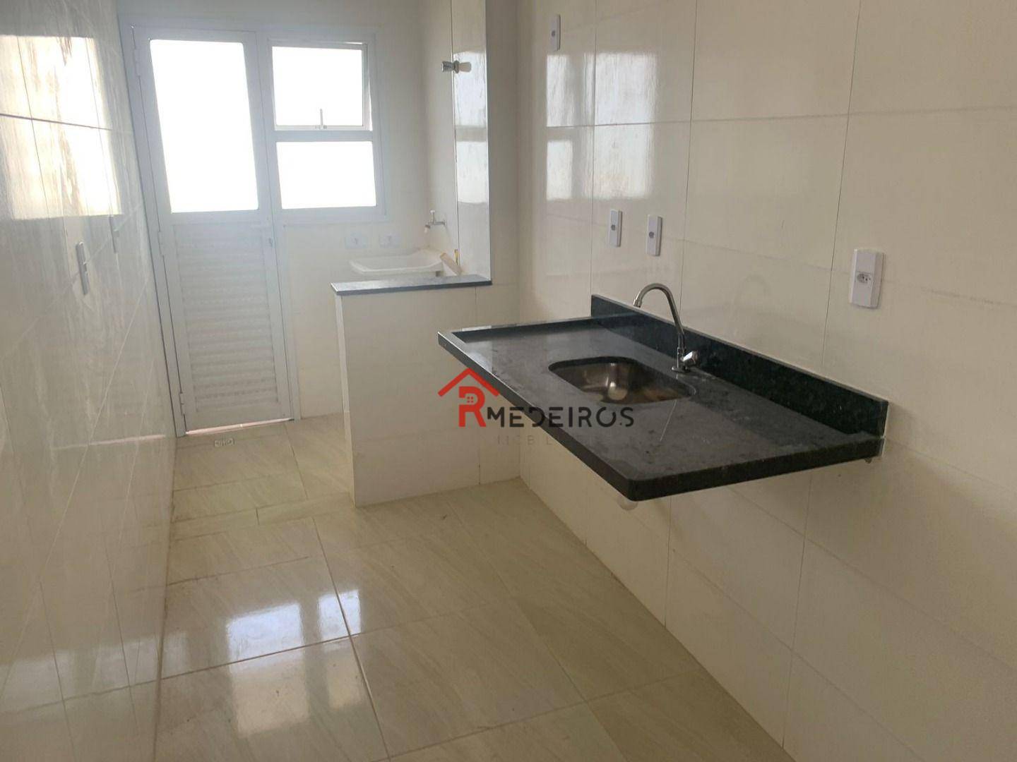 Apartamento à venda com 2 quartos, 83m² - Foto 11