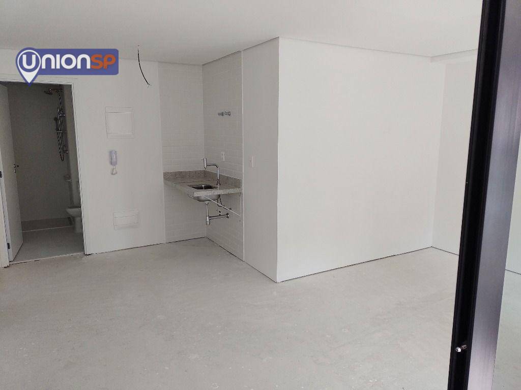 Apartamento à venda com 1 quarto, 42m² - Foto 1