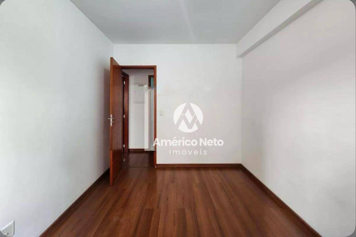 Apartamento à venda com 2 quartos, 65m² - Foto 17