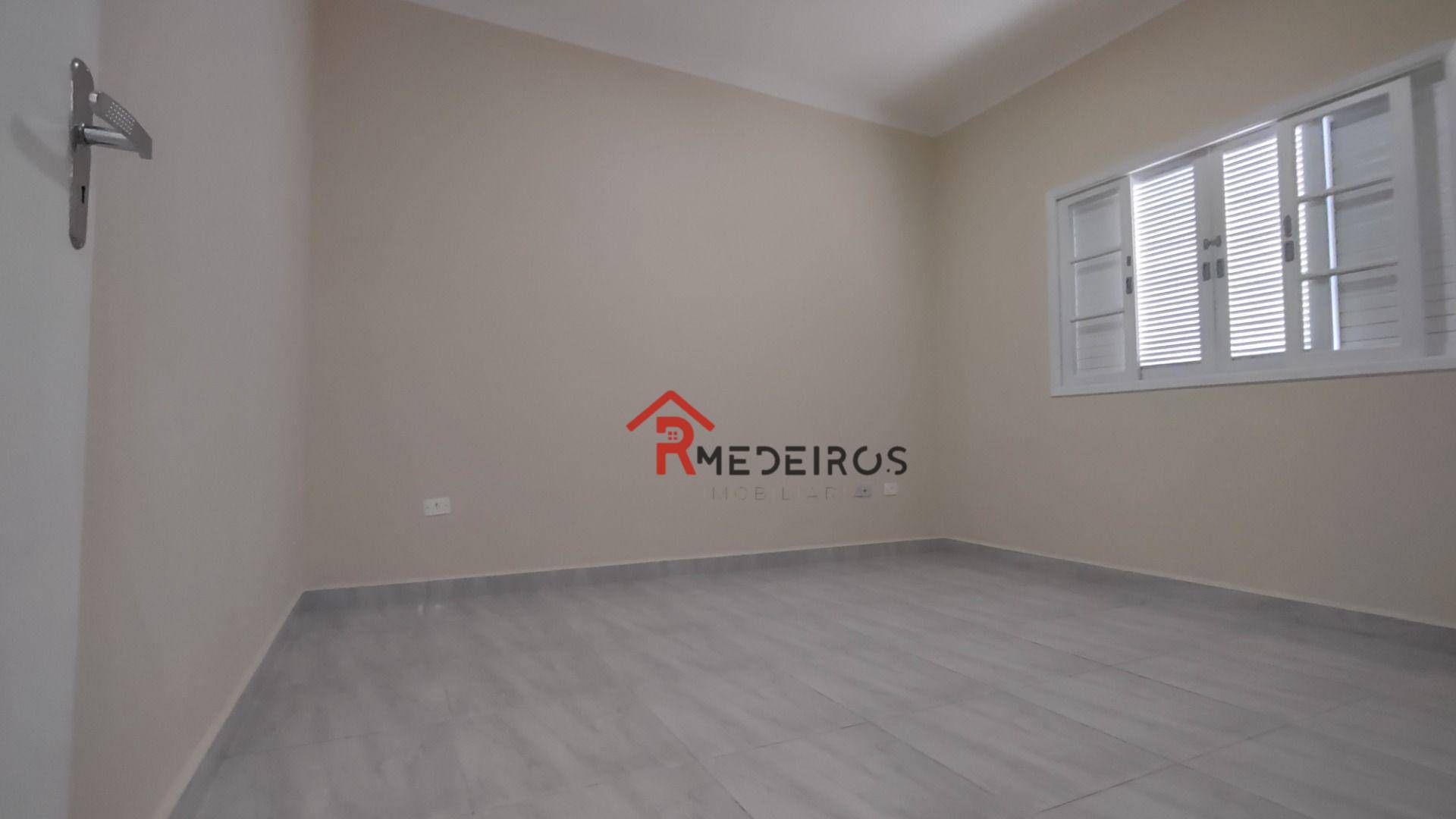 Casa à venda com 2 quartos, 67m² - Foto 18