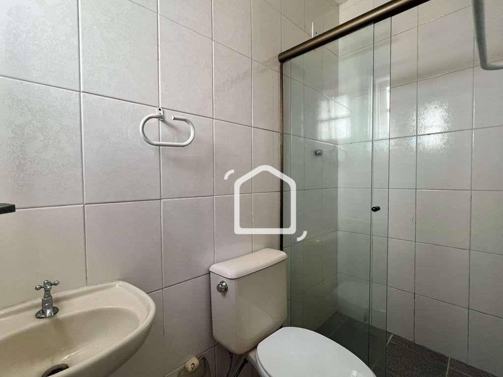 Casa de Condomínio à venda com 4 quartos, 360m² - Foto 50