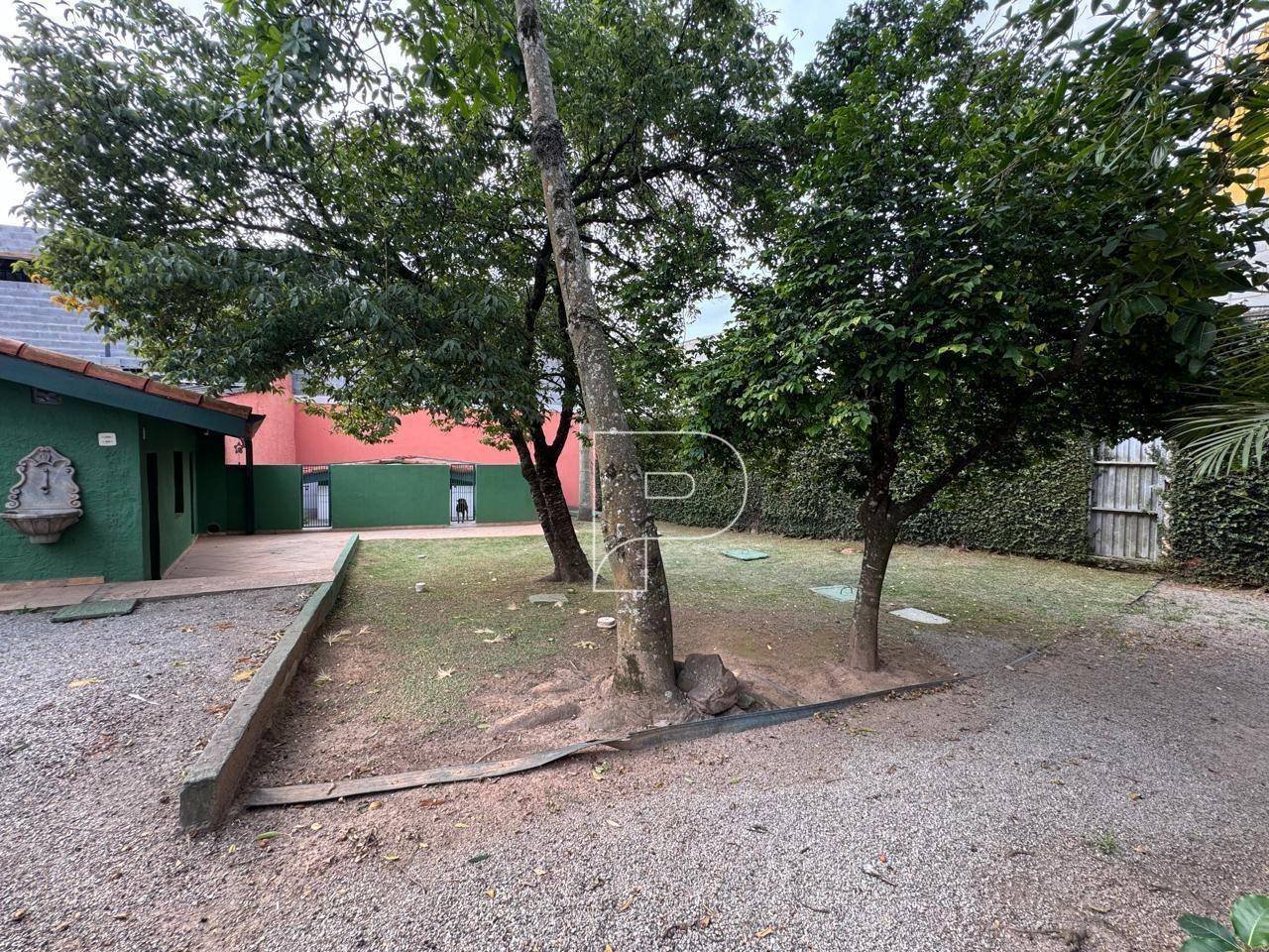 Casa à venda com 8 quartos, 698m² - Foto 12