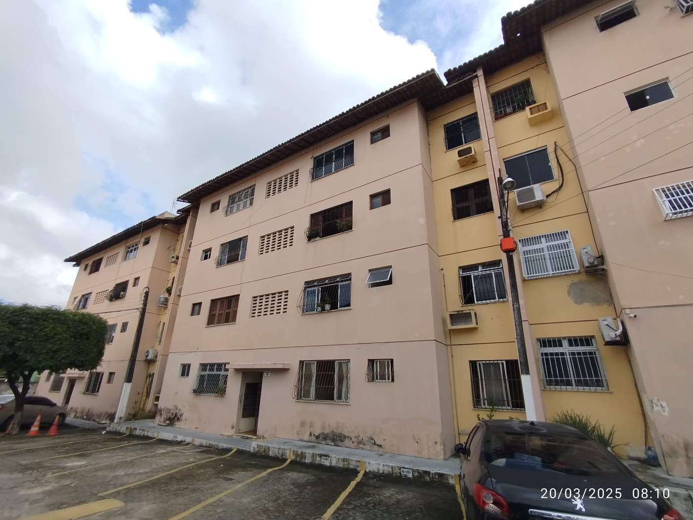 Apartamento para alugar com 3 quartos, 80m² - Foto 2