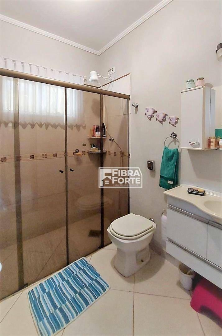 Casa à venda com 3 quartos, 150m² - Foto 25