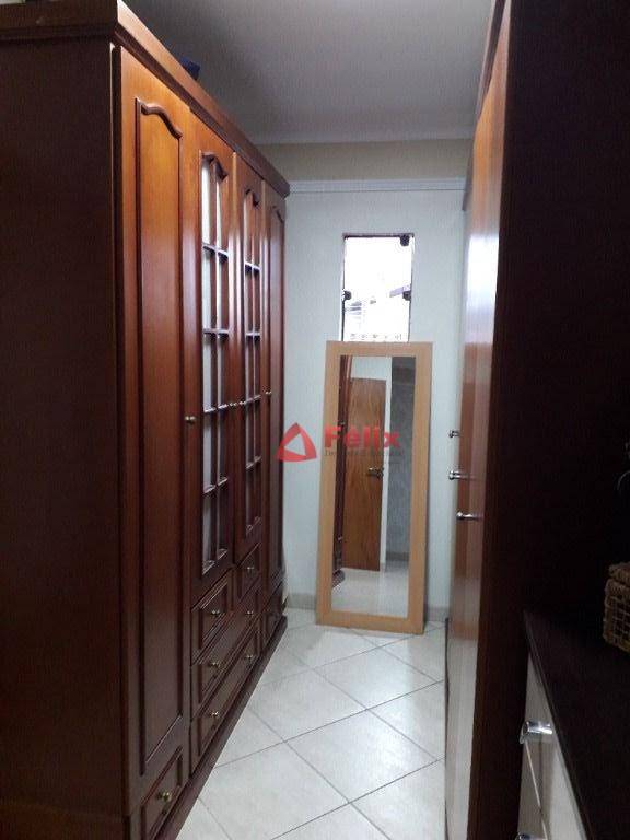 Sobrado à venda com 4 quartos, 350m² - Foto 31