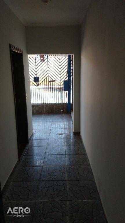 Casa à venda com 2 quartos, 130m² - Foto 16