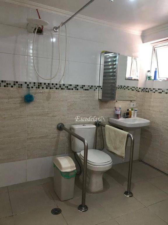 Sobrado à venda com 3 quartos, 228m² - Foto 28