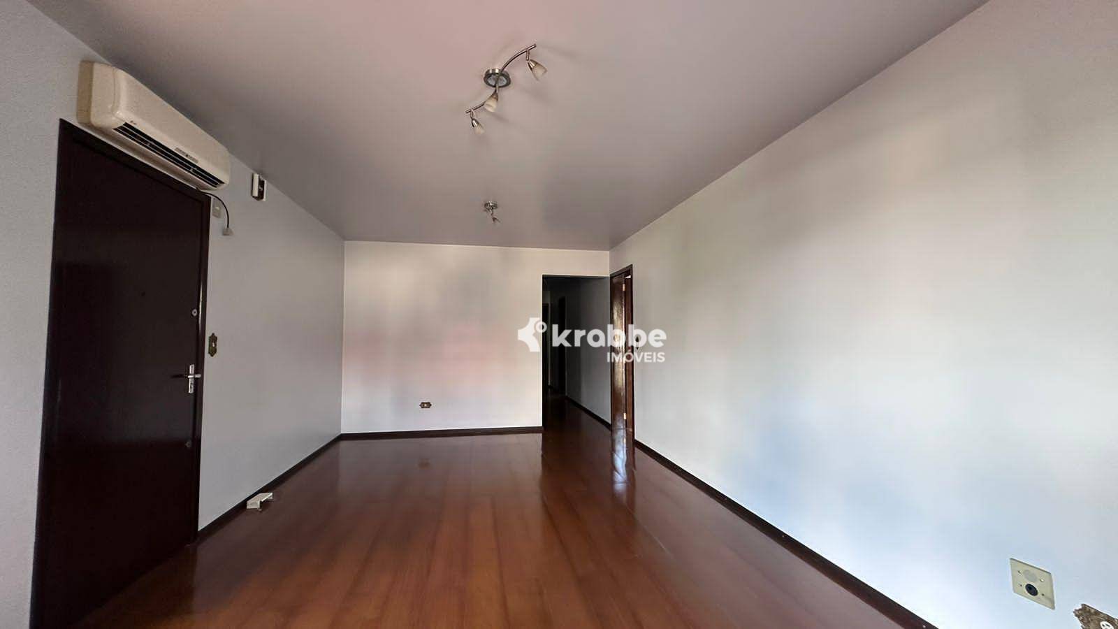 Apartamento para alugar com 3 quartos, 115m² - Foto 4