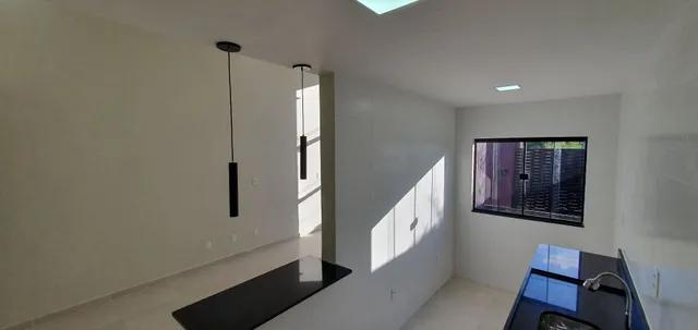 Casa à venda com 3 quartos, 240m² - Foto 2