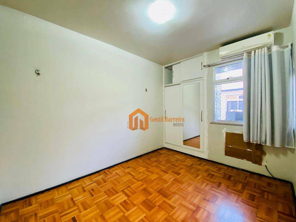 Apartamento à venda com 3 quartos, 110m² - Foto 7