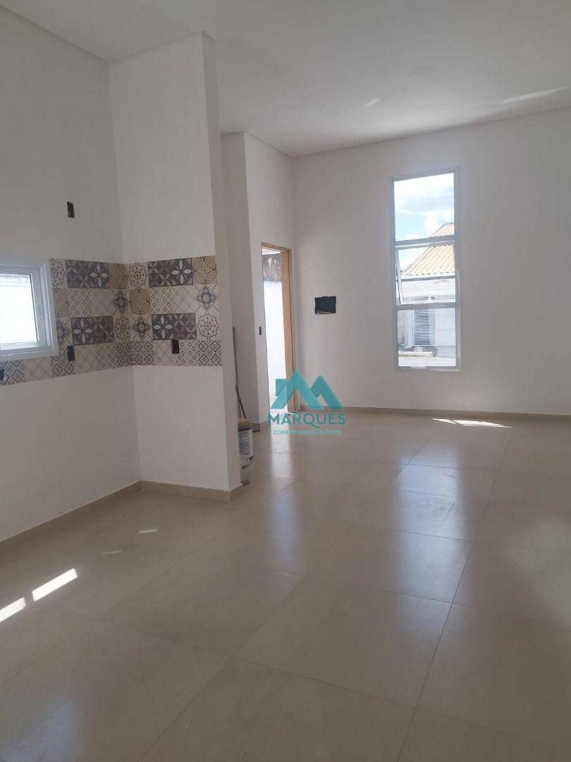 Casa à venda com 2 quartos, 75m² - Foto 2