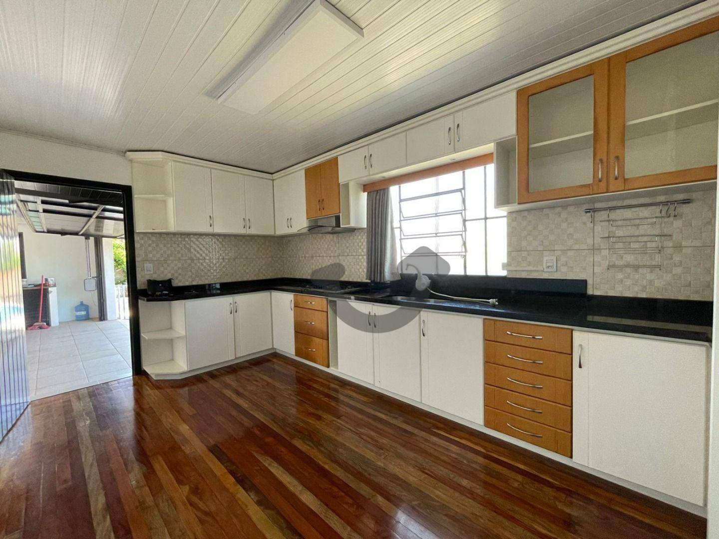 Casa para alugar com 3 quartos, 178m² - Foto 8