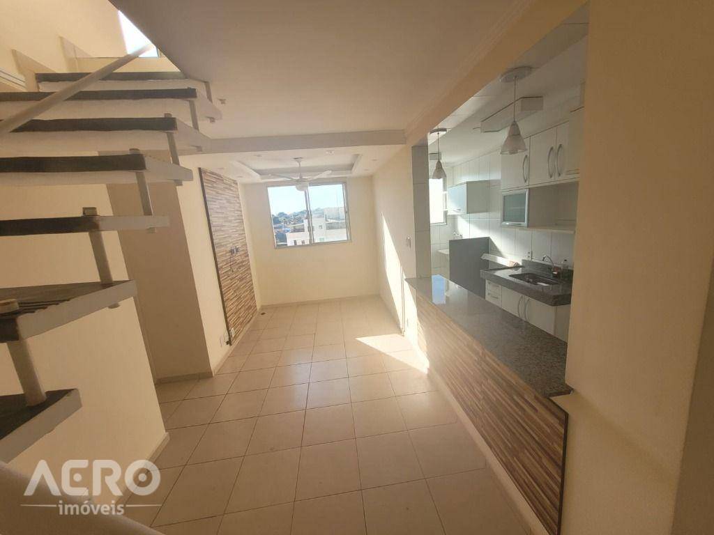 Apartamento à venda com 3 quartos, 140m² - Foto 1