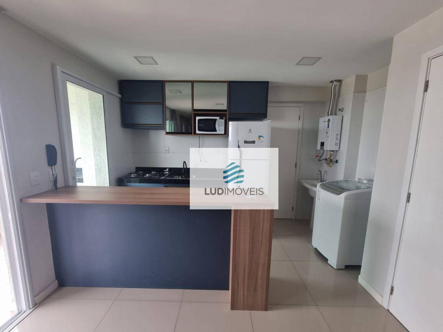 Apartamento para alugar com 3 quartos, 79m² - Foto 1