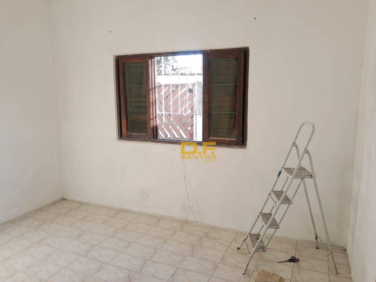 Casa à venda com 2 quartos, 129m² - Foto 4