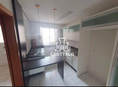 Apartamento para alugar com 3 quartos, 200m² - Foto 6