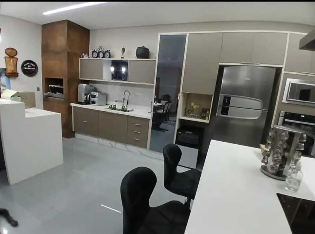 Casa à venda com 3 quartos, 250m² - Foto 8