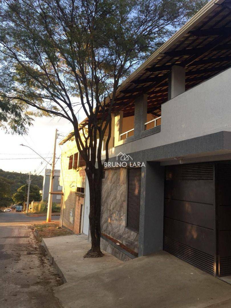 Casa à venda com 3 quartos, 360m² - Foto 4