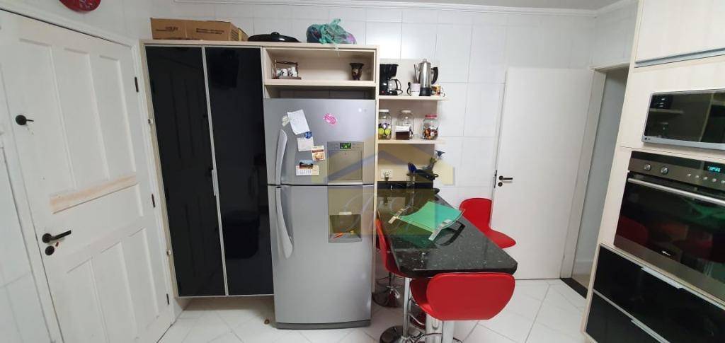 Sobrado à venda com 3 quartos, 132m² - Foto 4