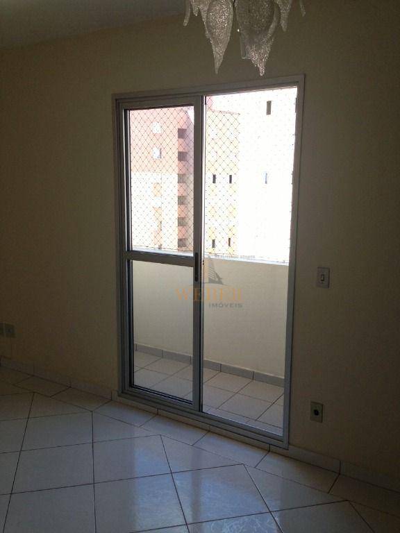 Apartamento à venda com 2 quartos, 61m² - Foto 9