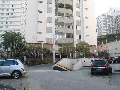 Apartamento para alugar com 3 quartos, 188m² - Foto 9