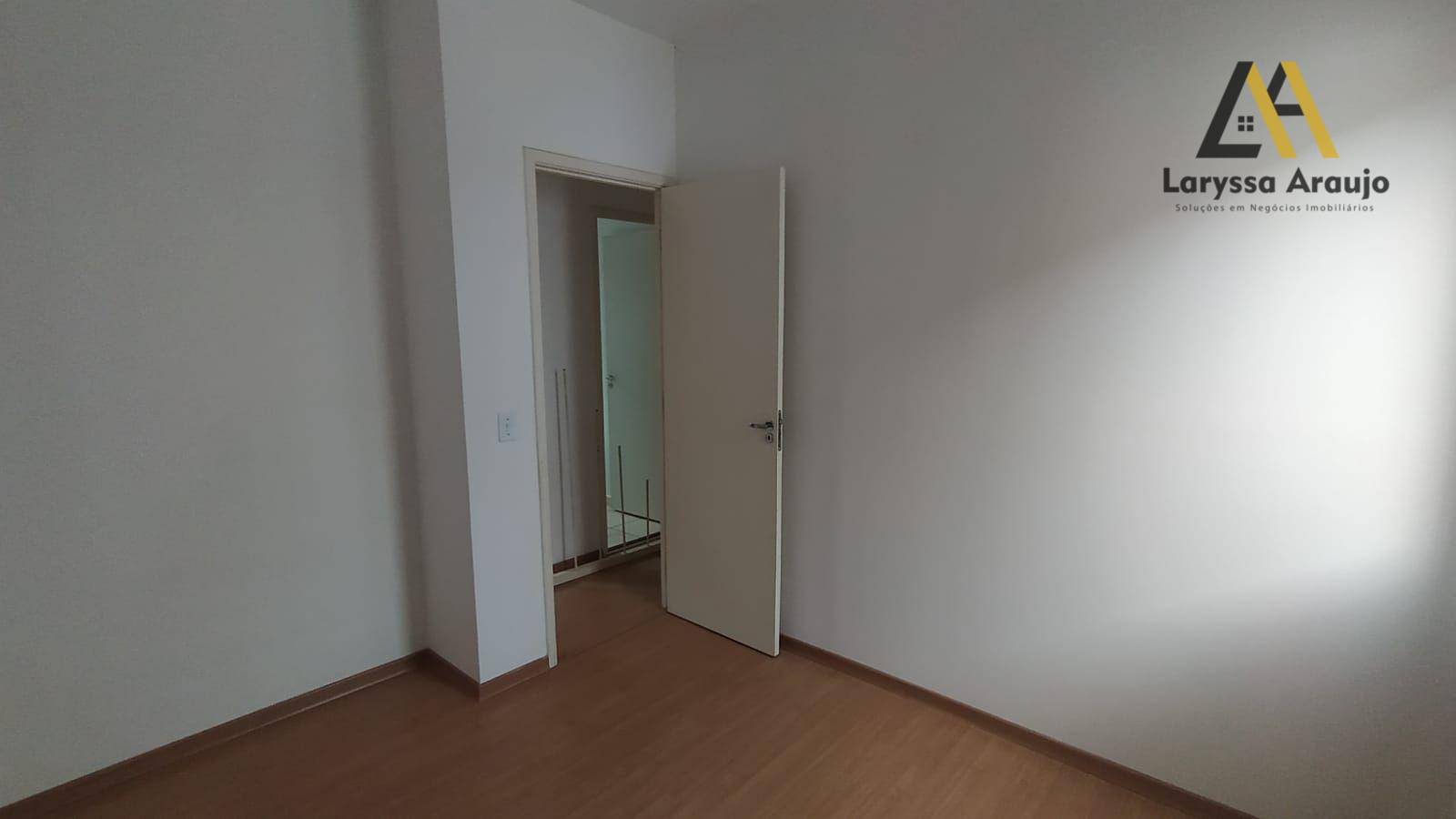 Sobrado à venda com 2 quartos, 50m² - Foto 3