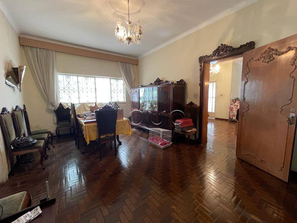 Casa à venda com 6 quartos, 348m² - Foto 10