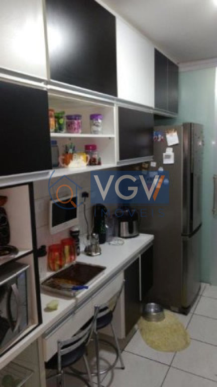 Apartamento à venda com 3 quartos, 84m² - Foto 3